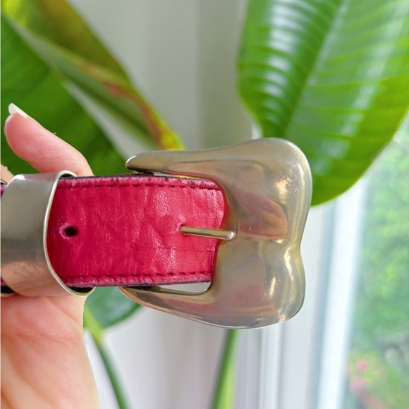 Vintage red ❤️ genuine leather belt 35” - Picture 3 of 4